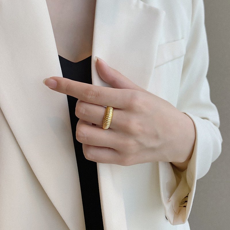 Luden Gold Ring